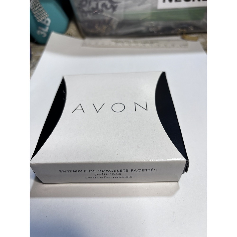 Avon Faceted Bracelet Set Pink Lucite Gold Tone Stackable Bangles 2013 Boxed